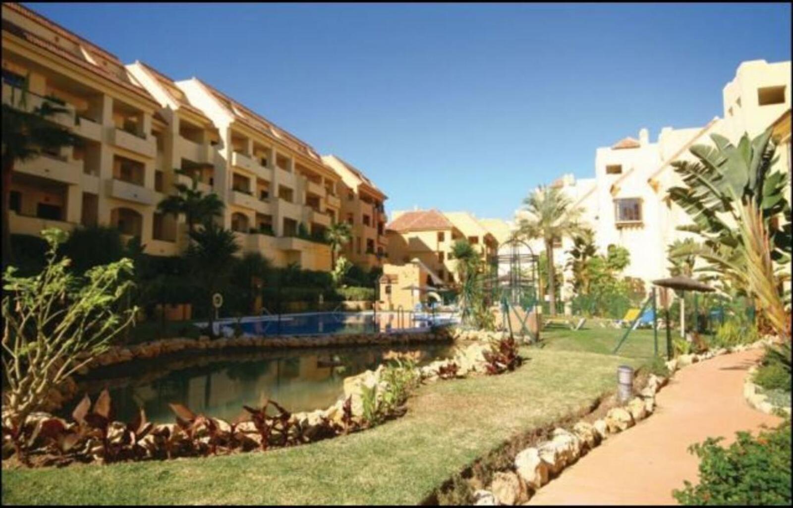 Beautiful Apartment Duquesa Village