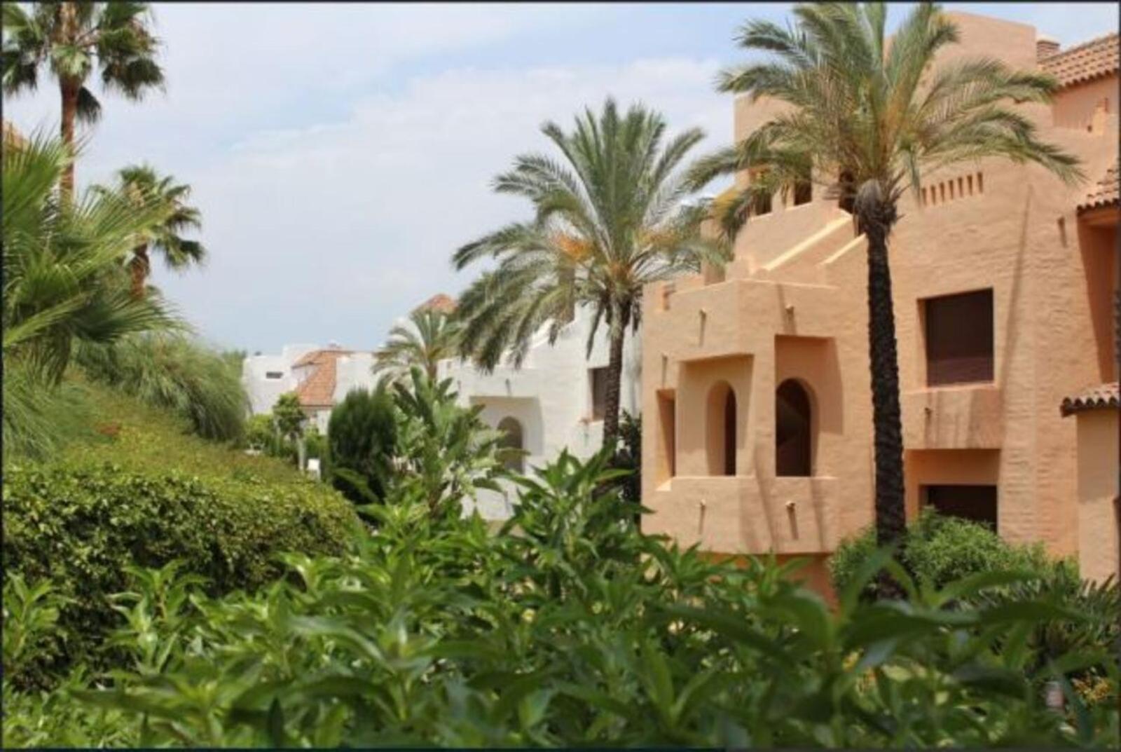 Beautiful Apartment Duquesa Village
