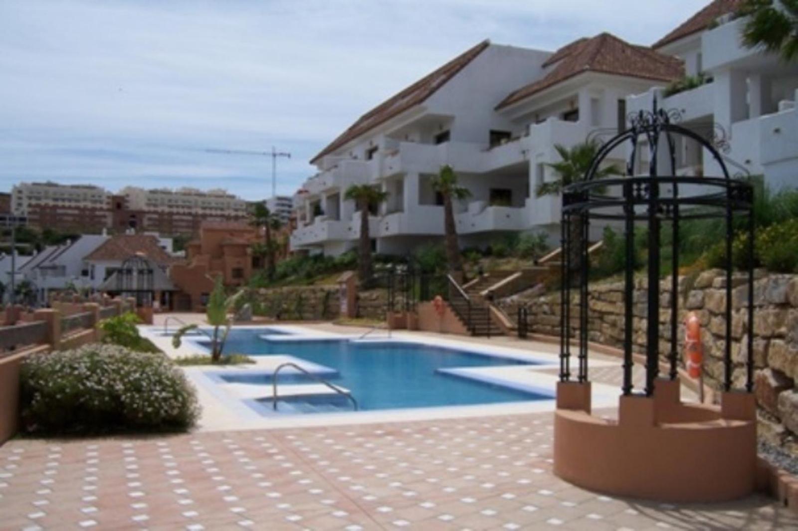 Beautiful Apartment Duquesa Village