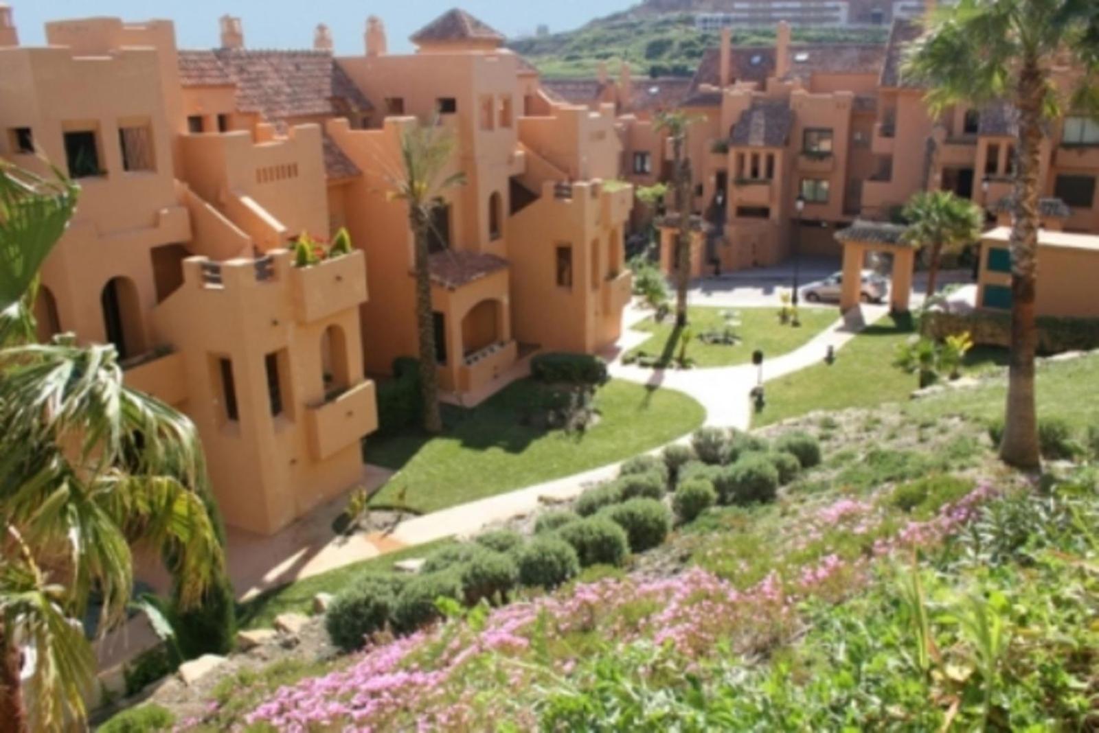 Beautiful Apartment Duquesa Village