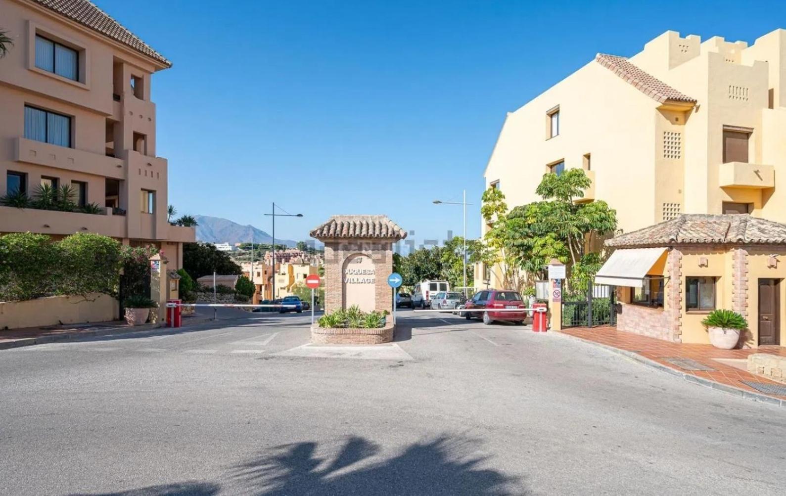 Beautiful Apartment Duquesa Village