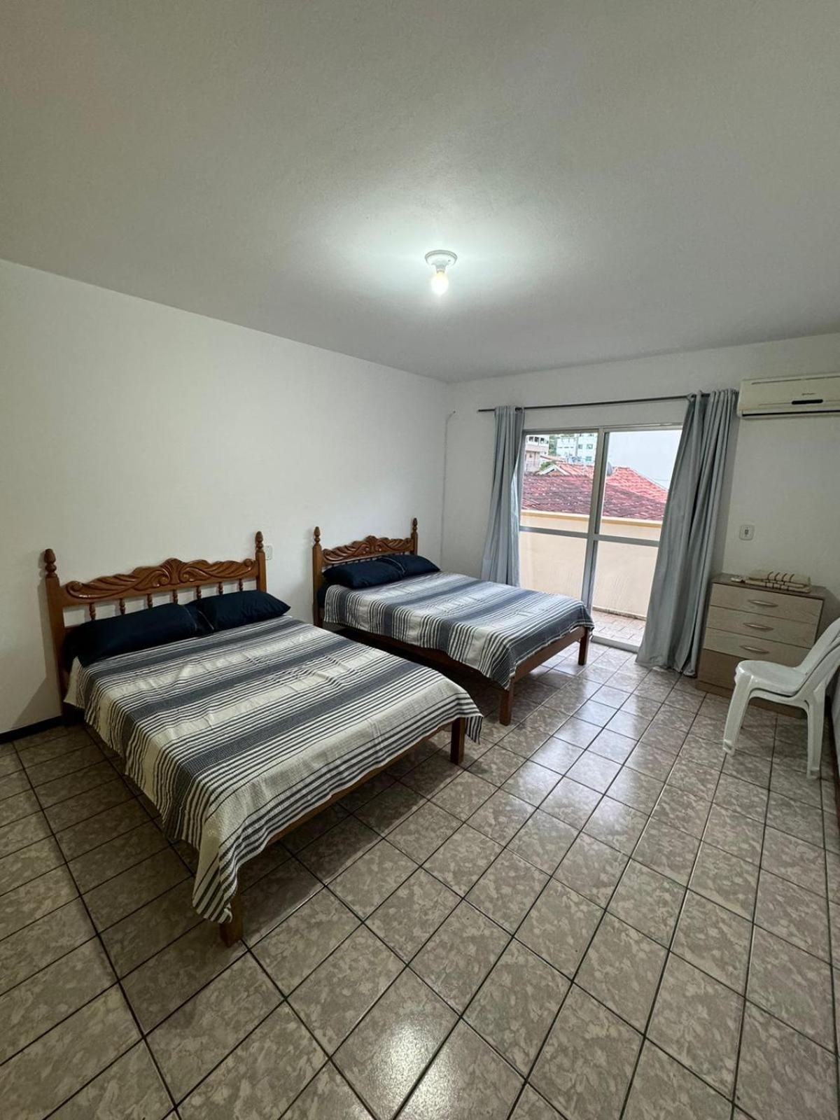 Apartamento Amplo em Balneário Camboriú