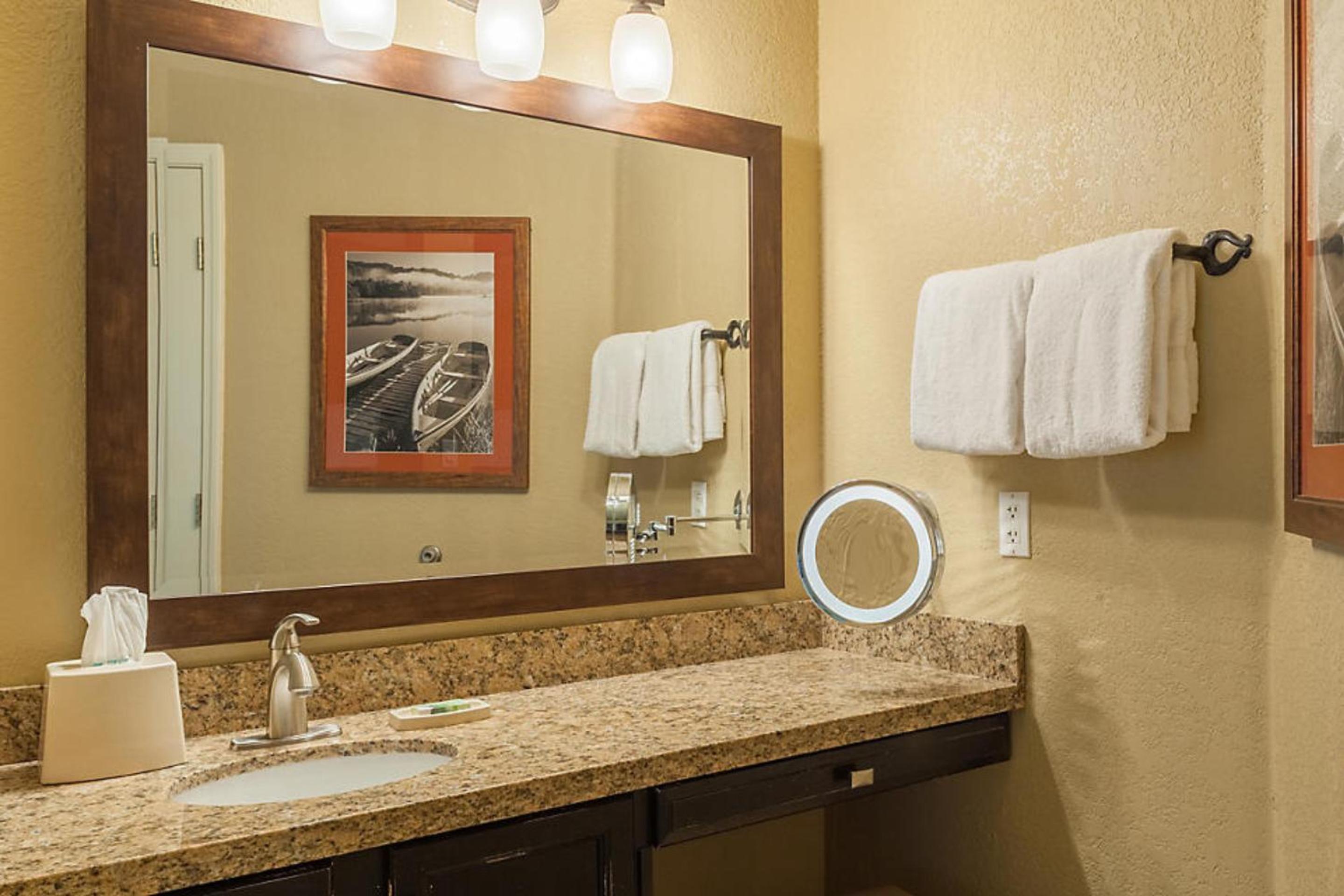 Hilton Grand Vacation Club Paradise Point Hollister