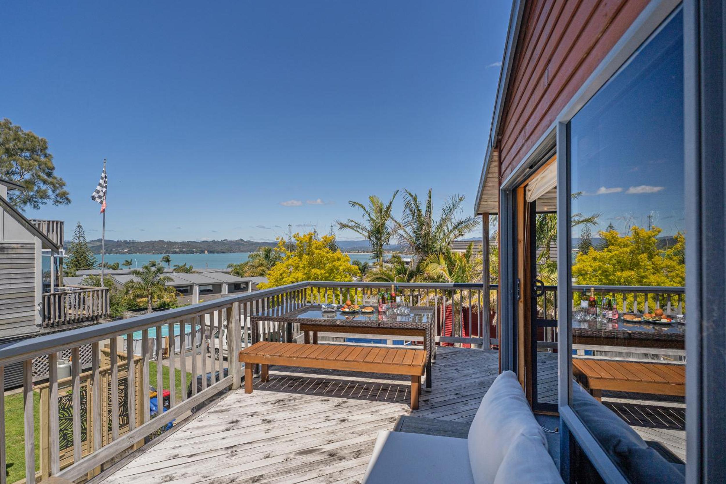 Hosts on the Coast Bayview Bliss
