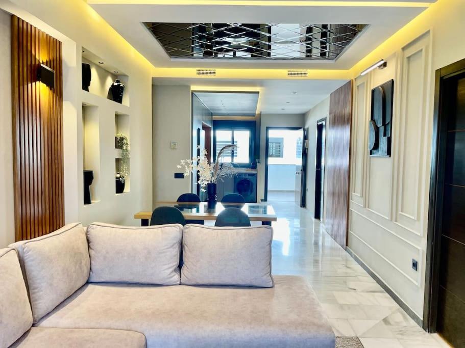 Golden Sand Apartment - Terrace & OceanView 2BD view 4