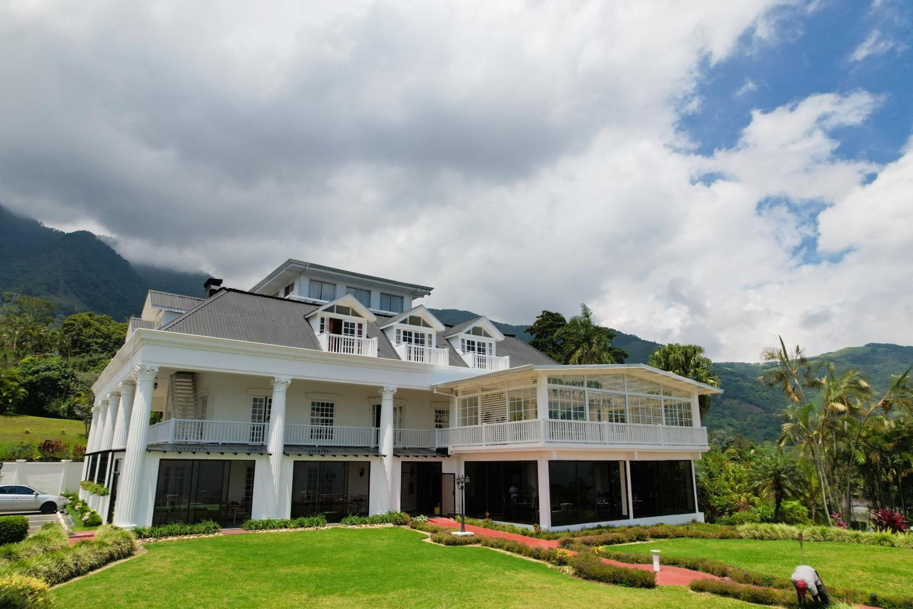 San Jose - Costa Rica Vacations - Fogo Resort - Property Image 5