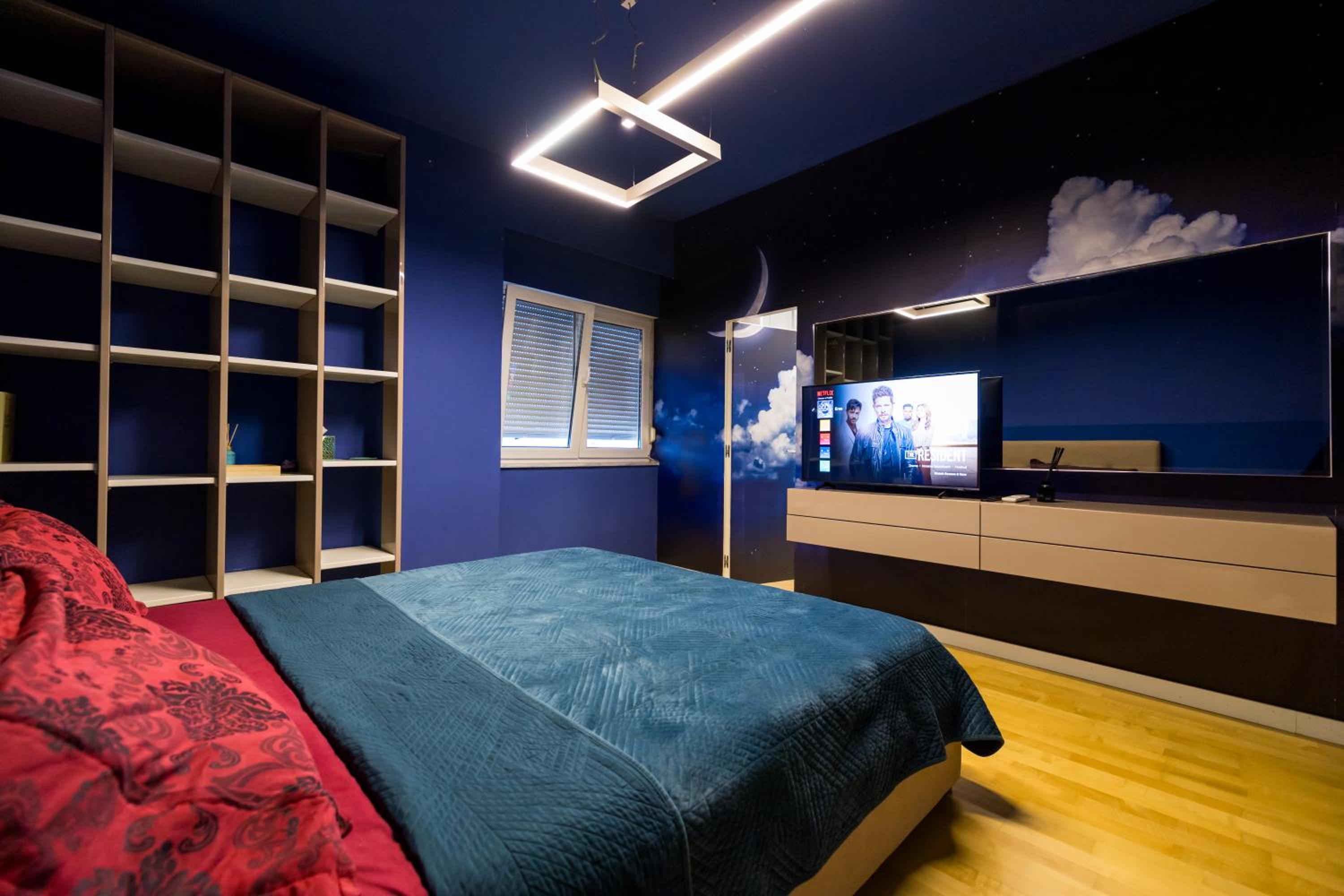 Tirana Center Luxury Landing