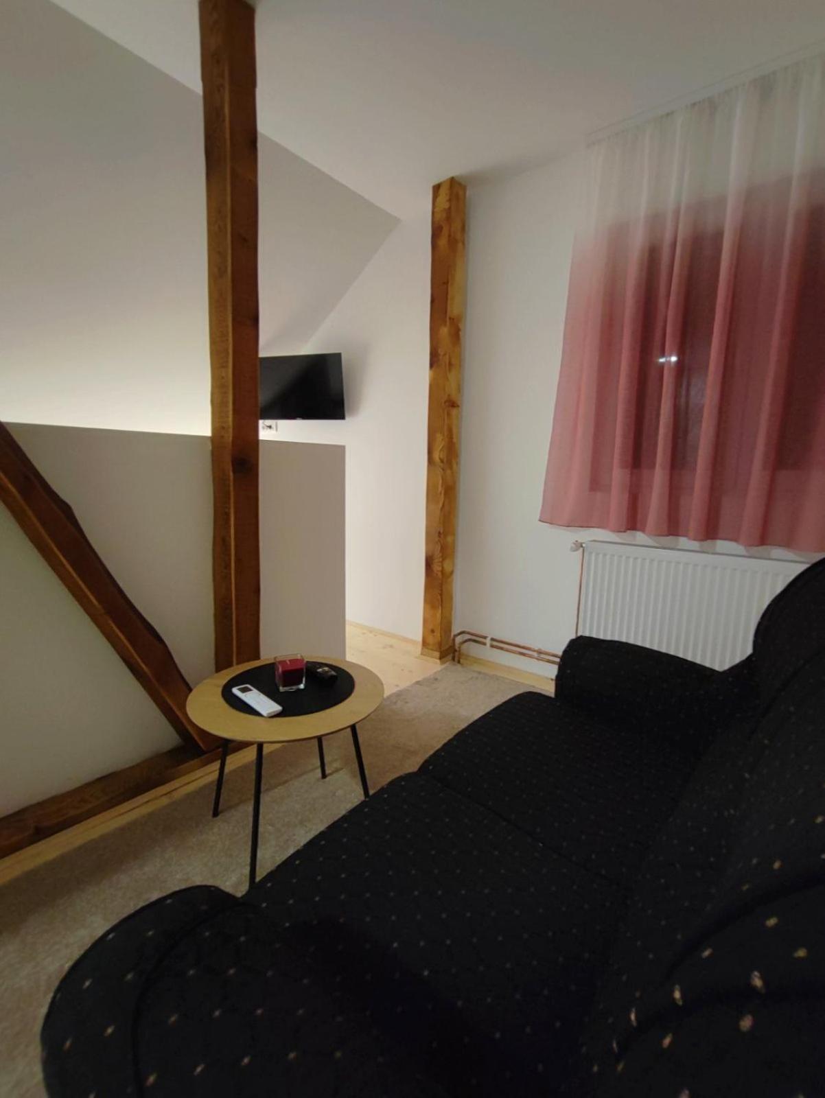 Apartmani Varos & Restaurant