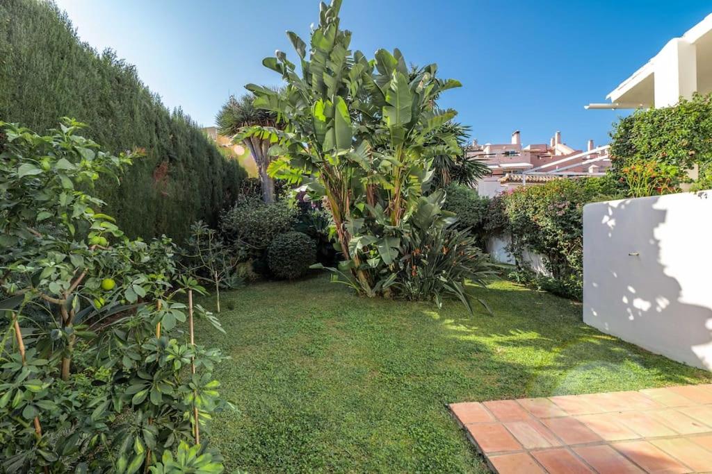 Villa in Marbella with golf views