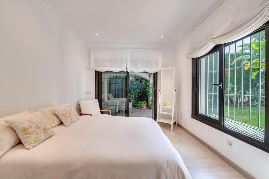 Villa in Marbella with golf views