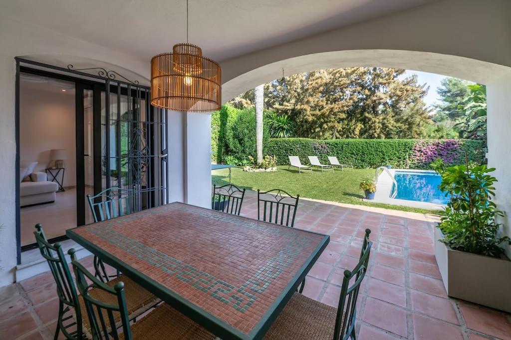 Villa in Marbella with golf views