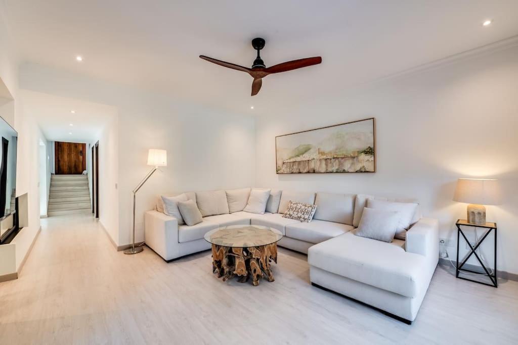 Villa in Marbella with golf views