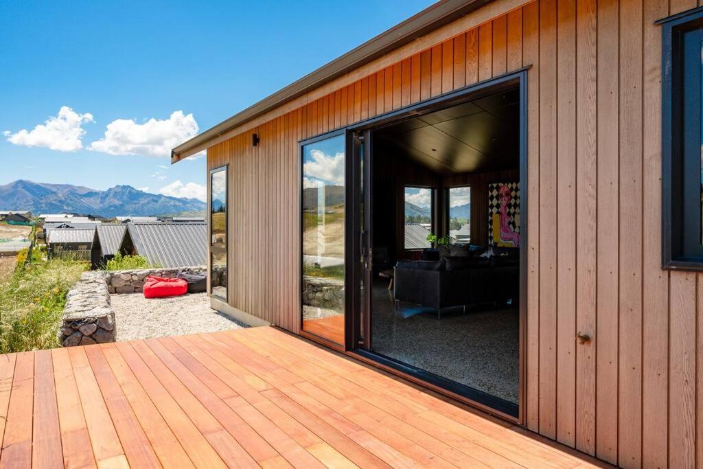 Mountain Serenity Retreat view 3