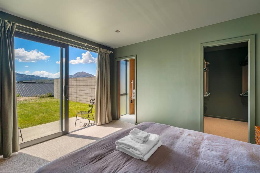 Mountain Serenity Retreat view 4