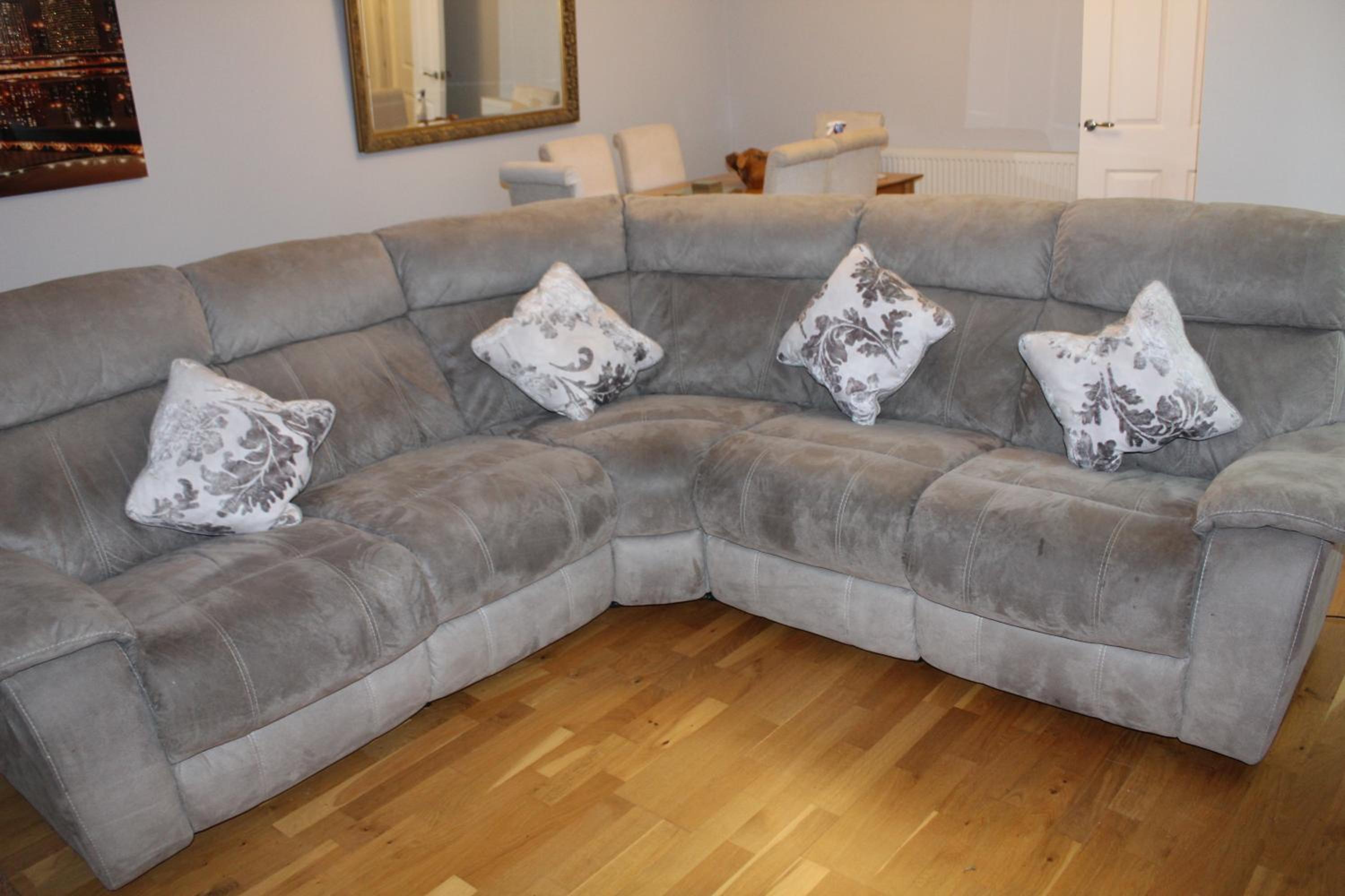 Stylish 4 bedroom house in Twickenham view 4