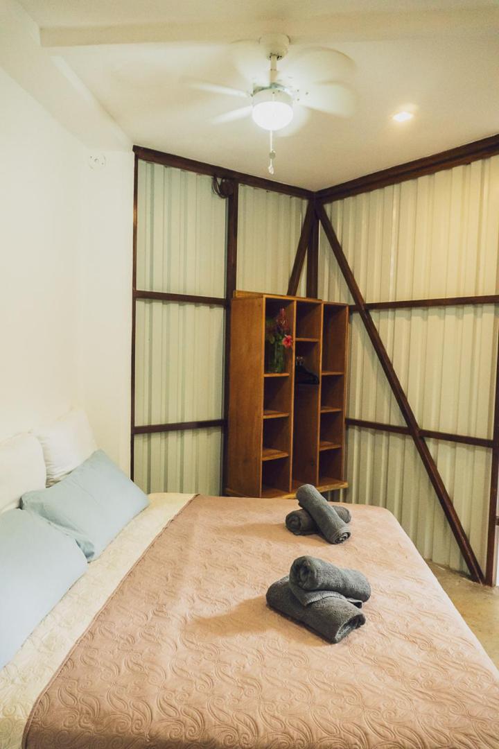 Peaceful Jungle Villa Cooper - Pool & Parking for 2 persons