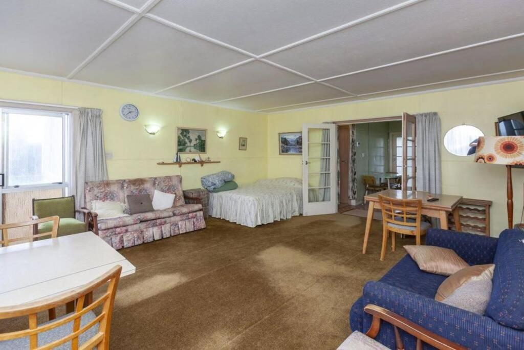 Paekakariki beachfront escape