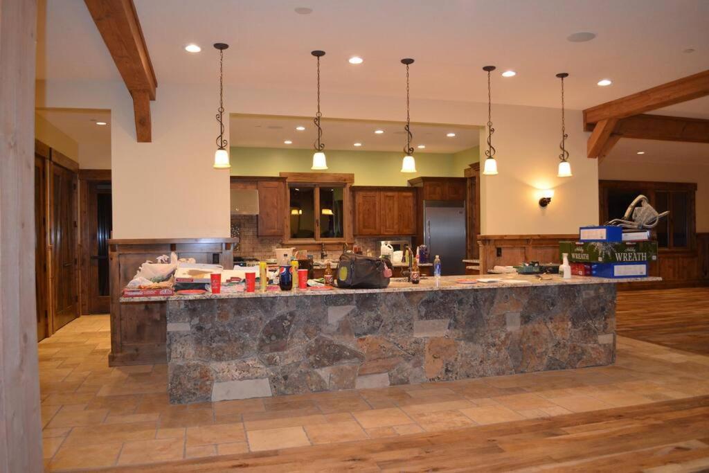 Silver Springs Lodge In The Heber Valley view 3