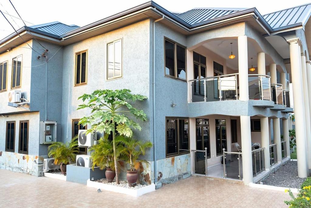 Digi Luxury Home at East Legon and Close to Accra Airport view 5