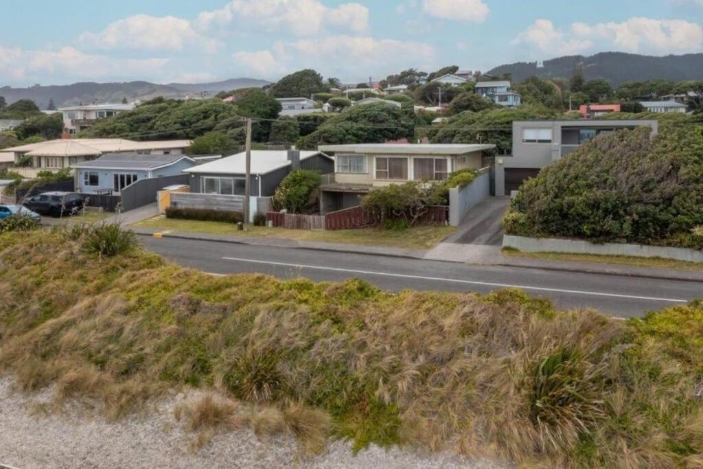Paekakariki beachfront escape