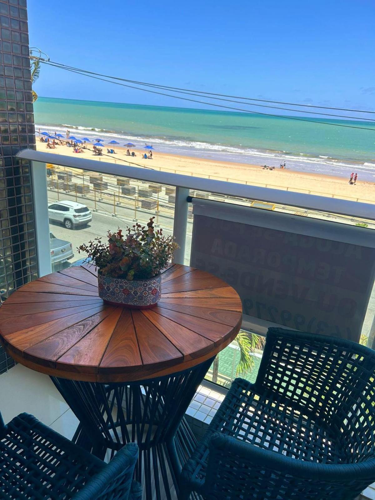 Aptº. Beira Mar com Vista Mar.