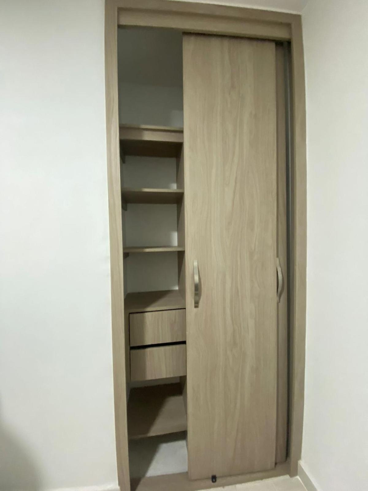 Comfy double bedroom with Netflix and Coffee