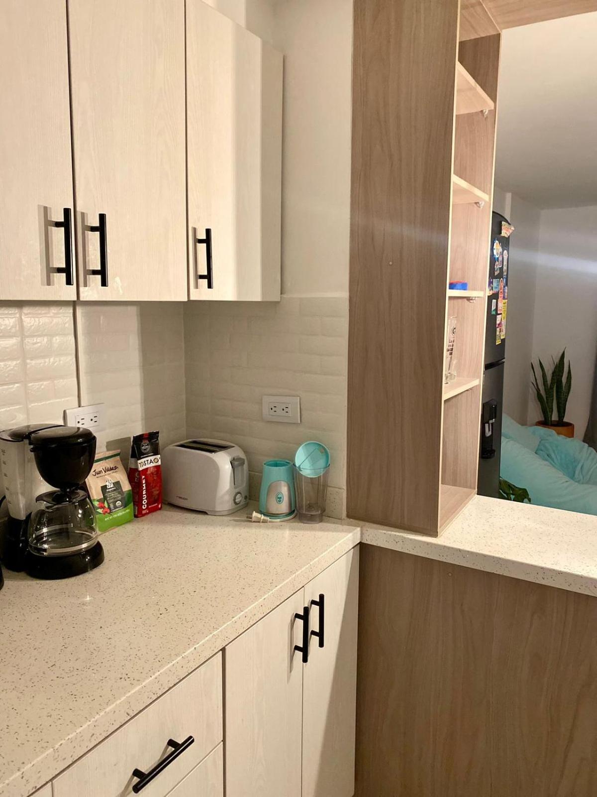 Comfy double bedroom with Netflix and Coffee