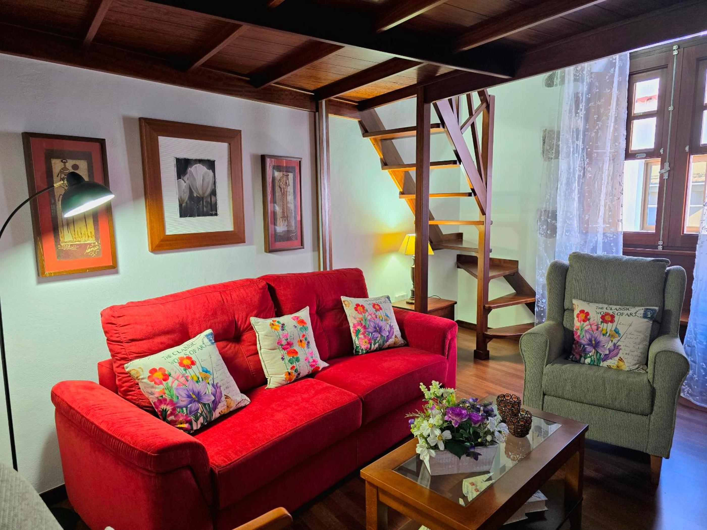 Cozy Canarian House La Casa de mis Abuelitos by HRTenerife Net view 5