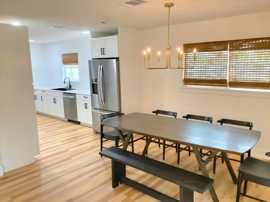 NEW Modern Hill Country Hideaway - Property Image 29