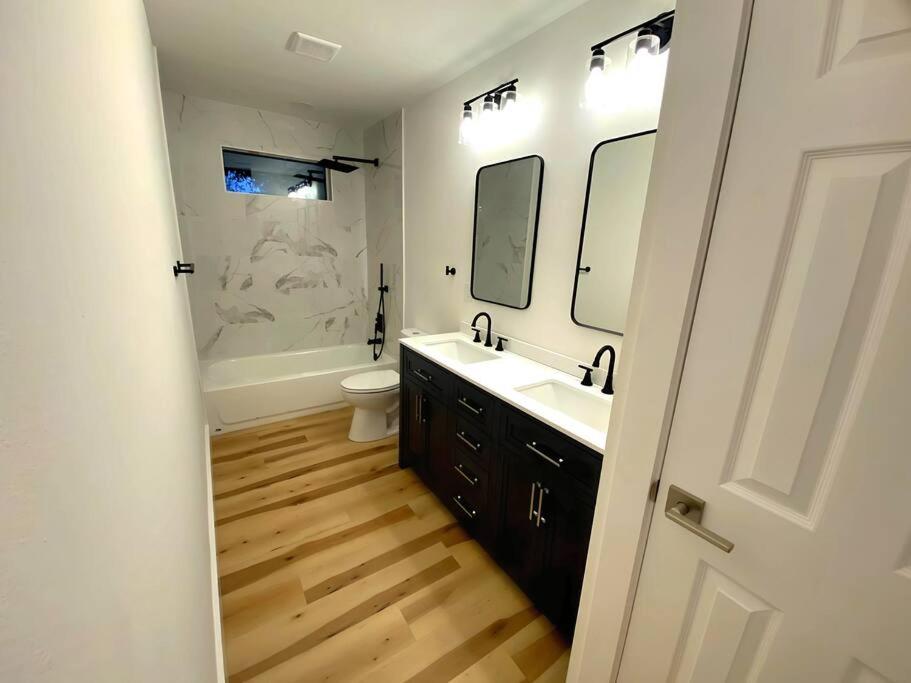 NEW Modern Hill Country Hideaway - Property Image 11