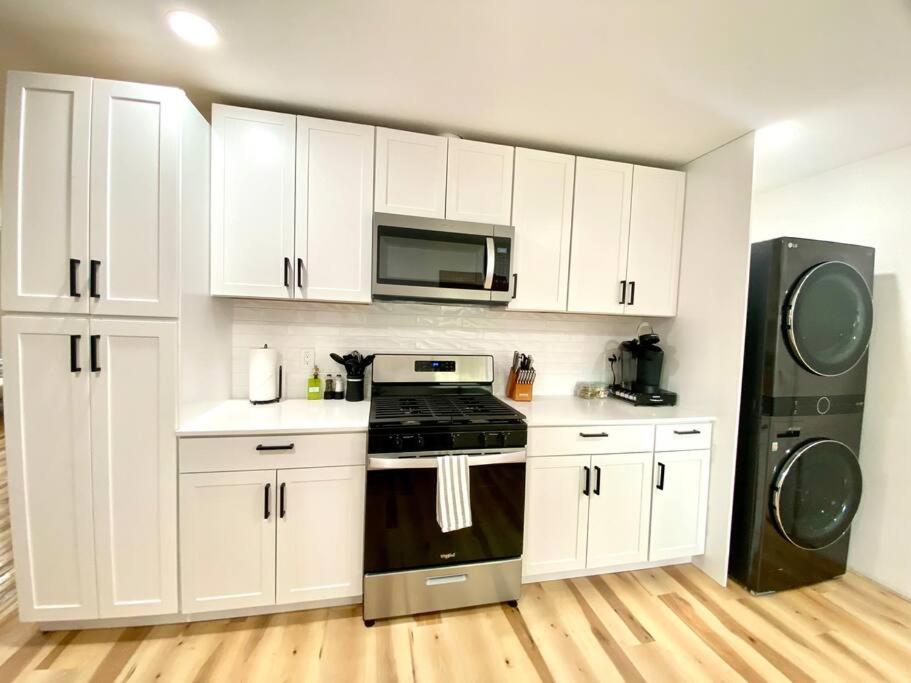 NEW Modern Hill Country Hideaway - Property Image 7