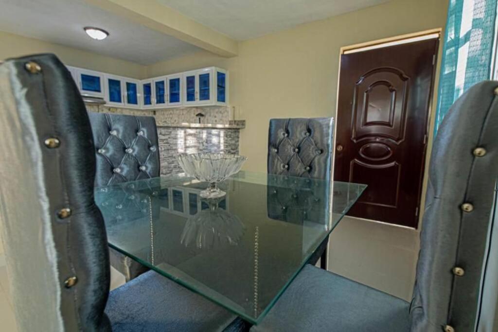 Apto de dos habitaciones Mejor ubicación Sto Dgo Este