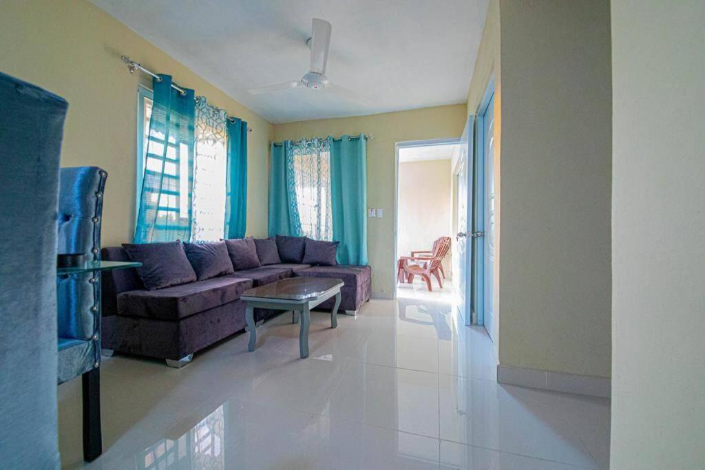 Apto de dos habitaciones Mejor ubicación Sto Dgo Este