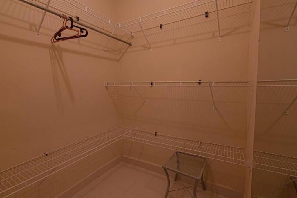 Apto de dos habitaciones Mejor ubicación Sto Dgo Este