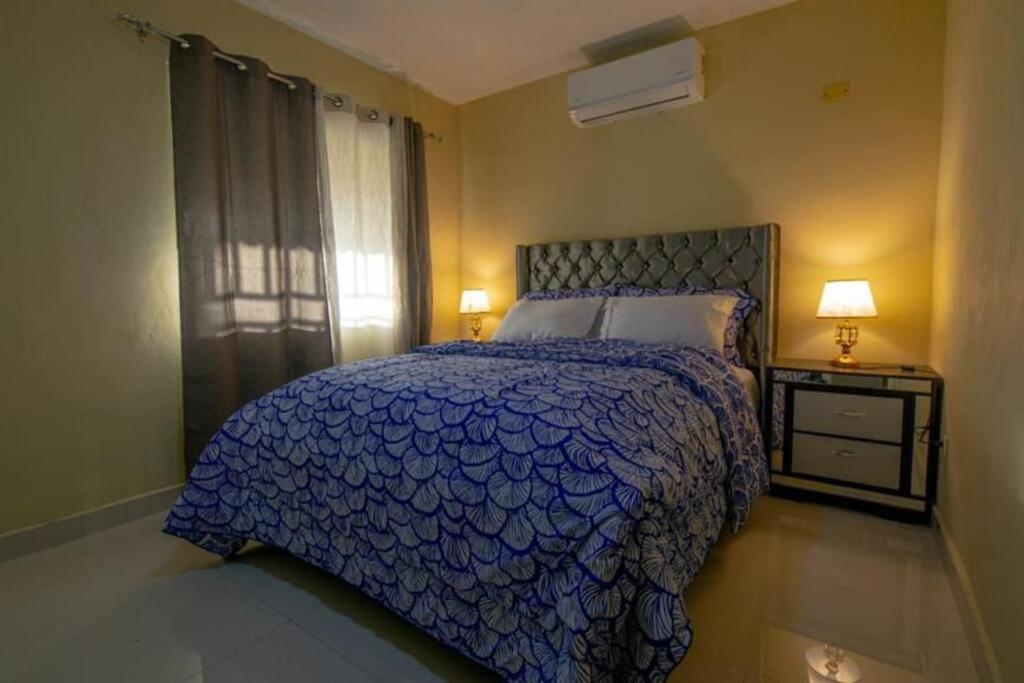 Apto de dos habitaciones Mejor ubicación Sto Dgo Este