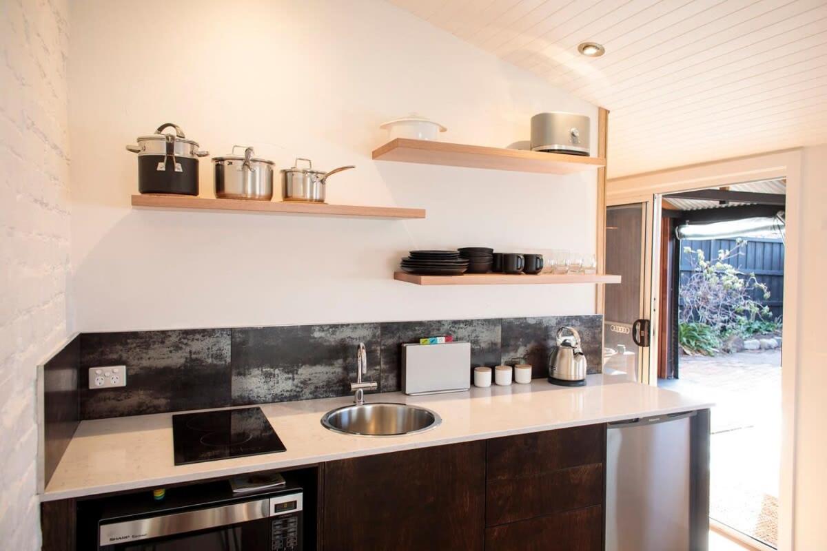 'The Hideout' Private Bungalow in Sandy Bay