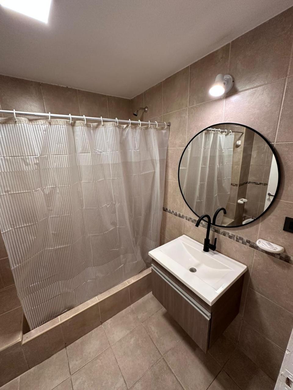 Moderno Apart Centrico para 4 Personas con Patio