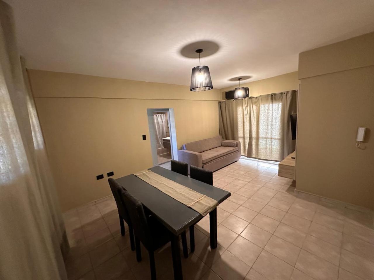 Moderno Apart Centrico para 4 Personas con Patio