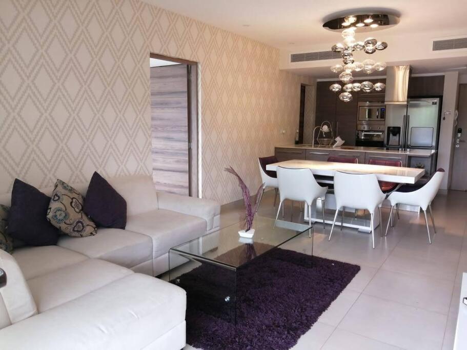 Luxury Golf Condo , Beach Club Access , 2BR 3BA ,Corasol view 4