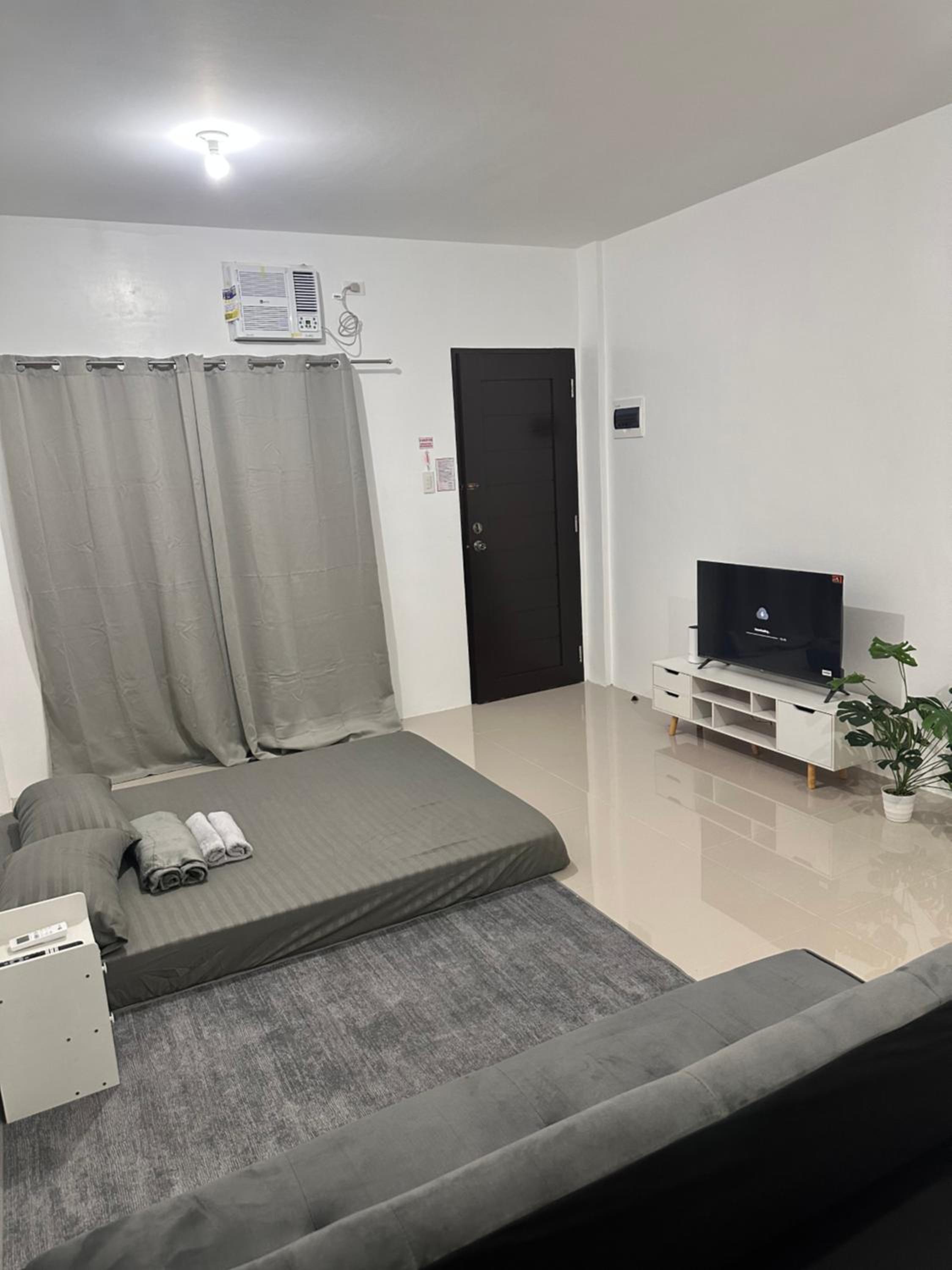 Yna C Guesthouse view 5