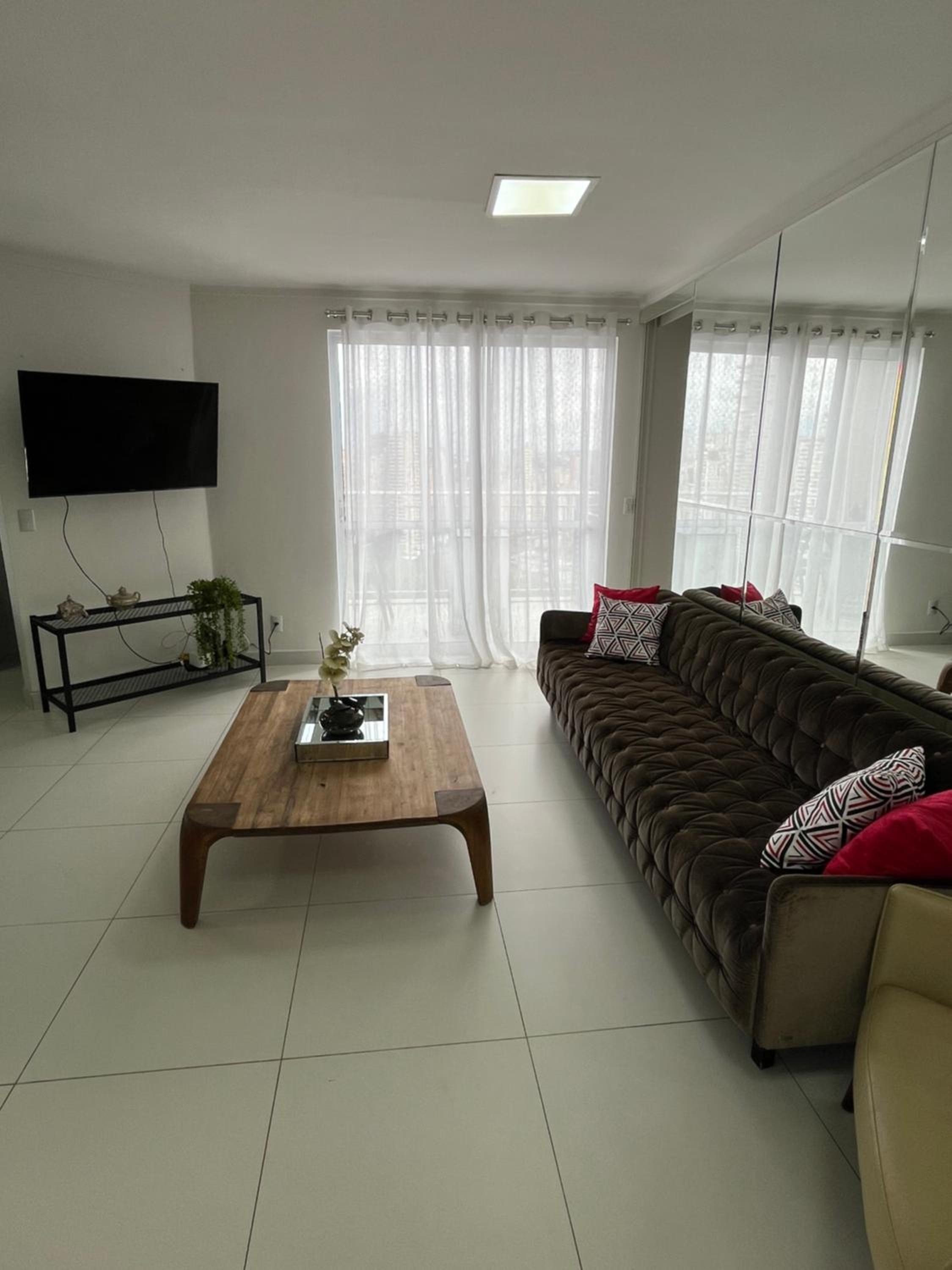 Duplex 2 suítes vista para o Parque Vaca Brava