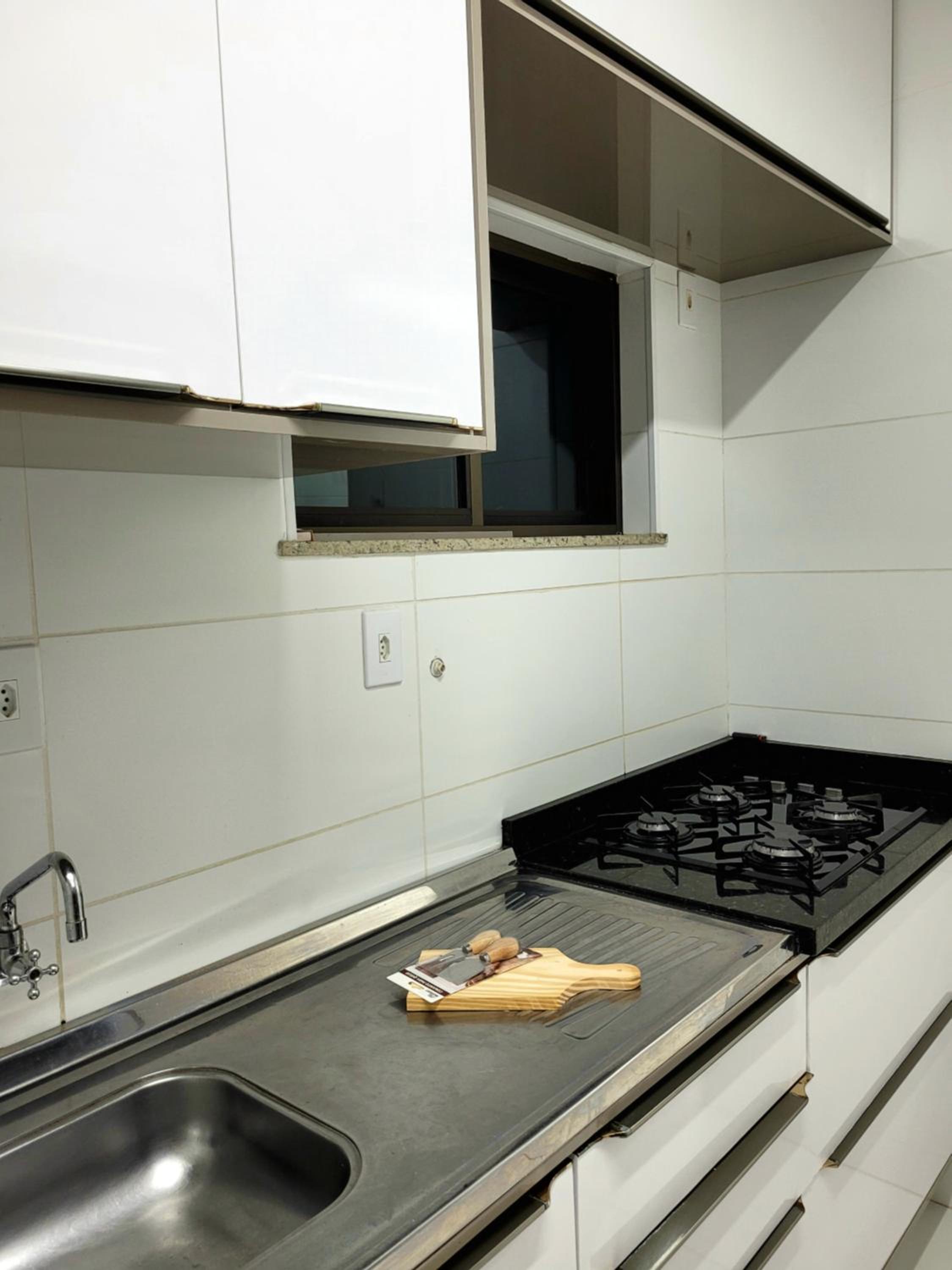 Apartamento bem localizado - Bairro Candeias