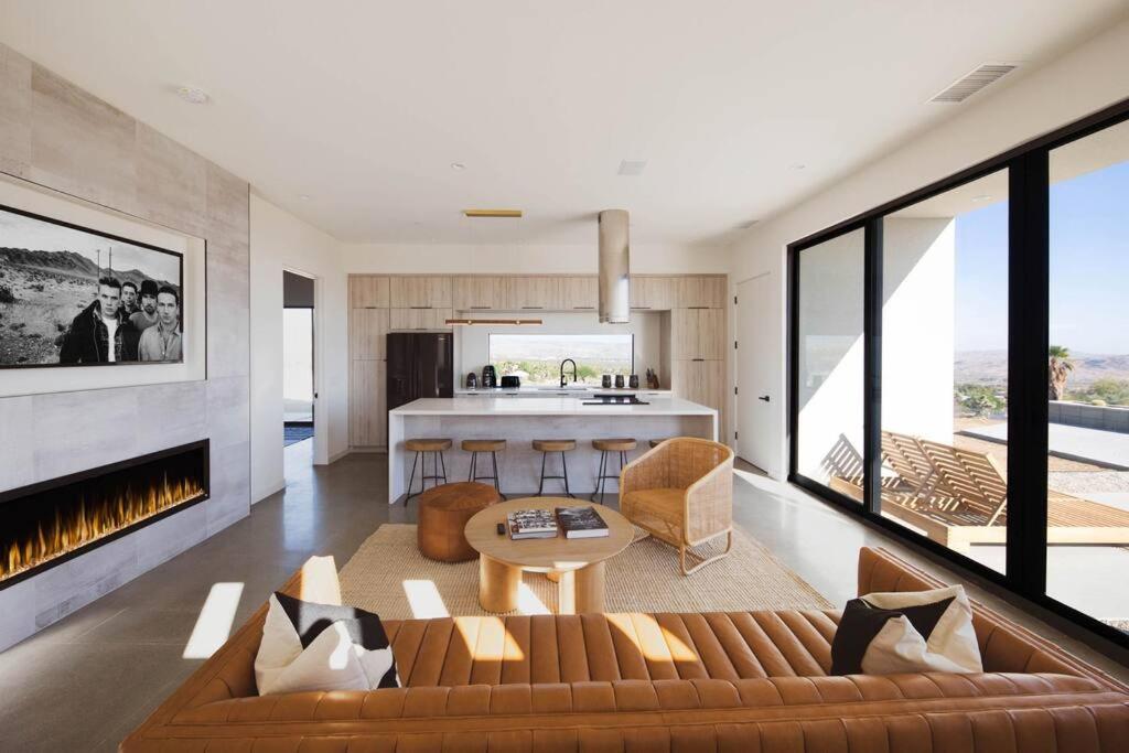 White Twins Resort of Joshua Tree
