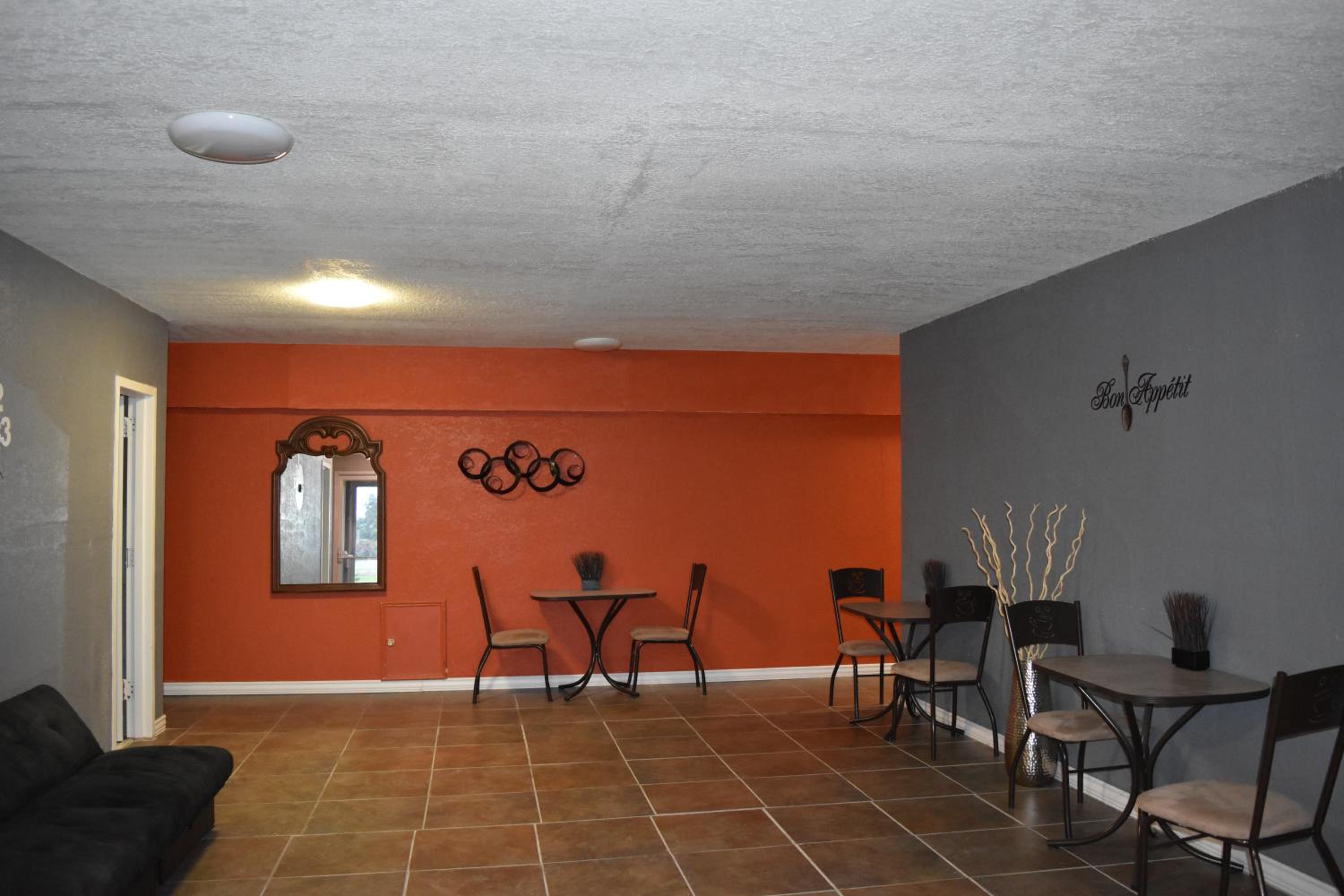 Woodfield Inn and Suites - Property Image 13