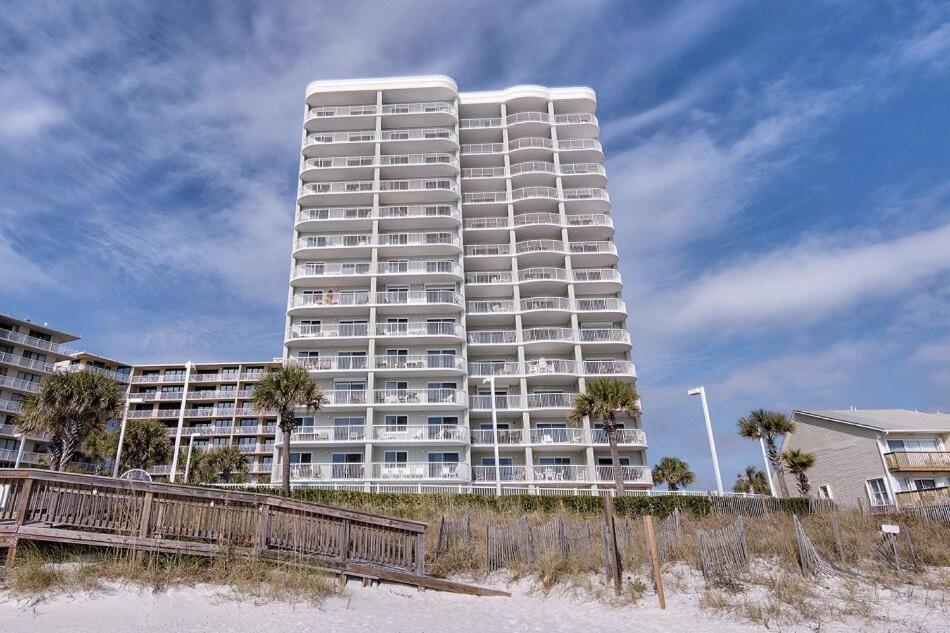 Tradewinds 1007 by Vacation Homes Collection view 2