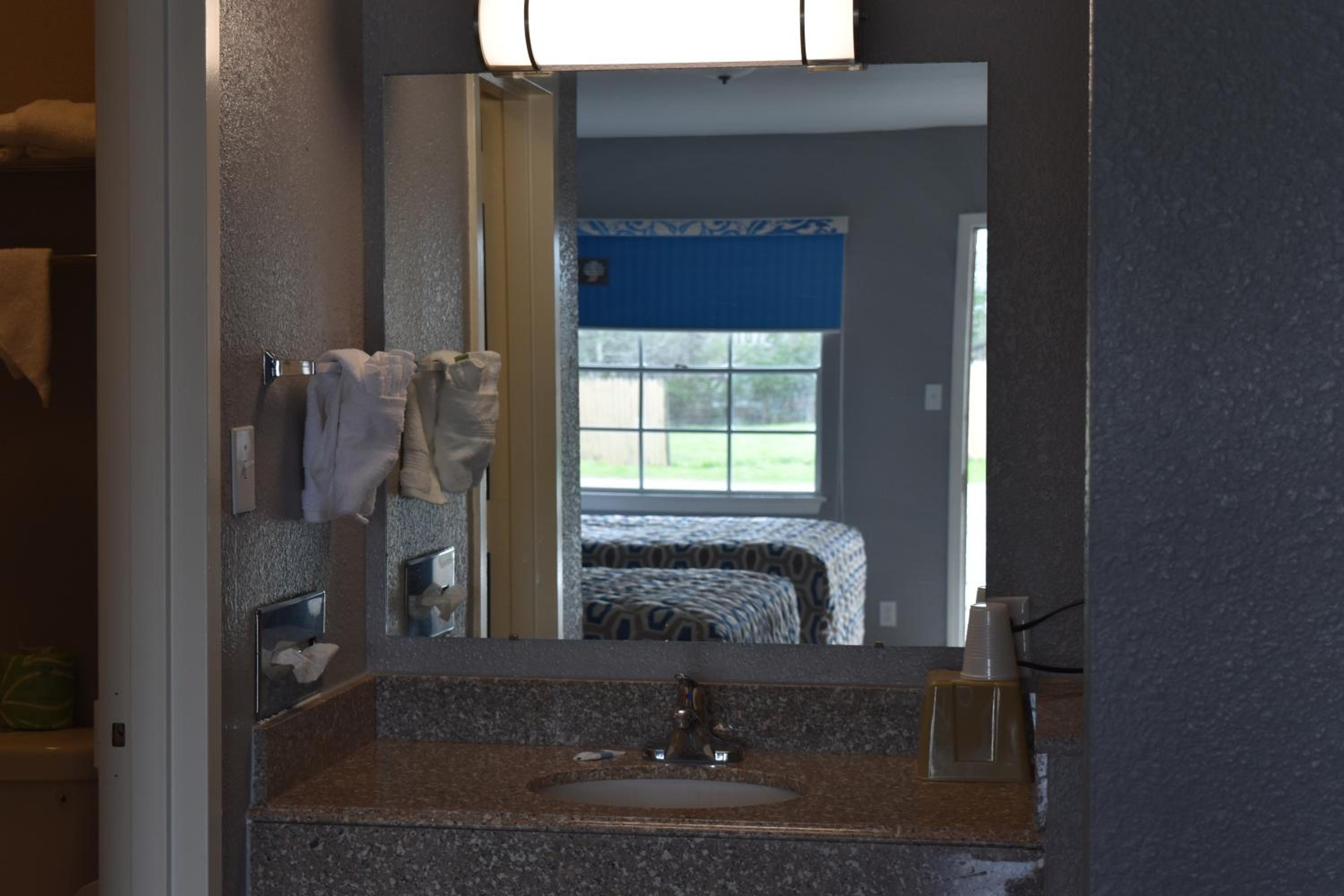 Woodfield Inn and Suites - Property Image 10