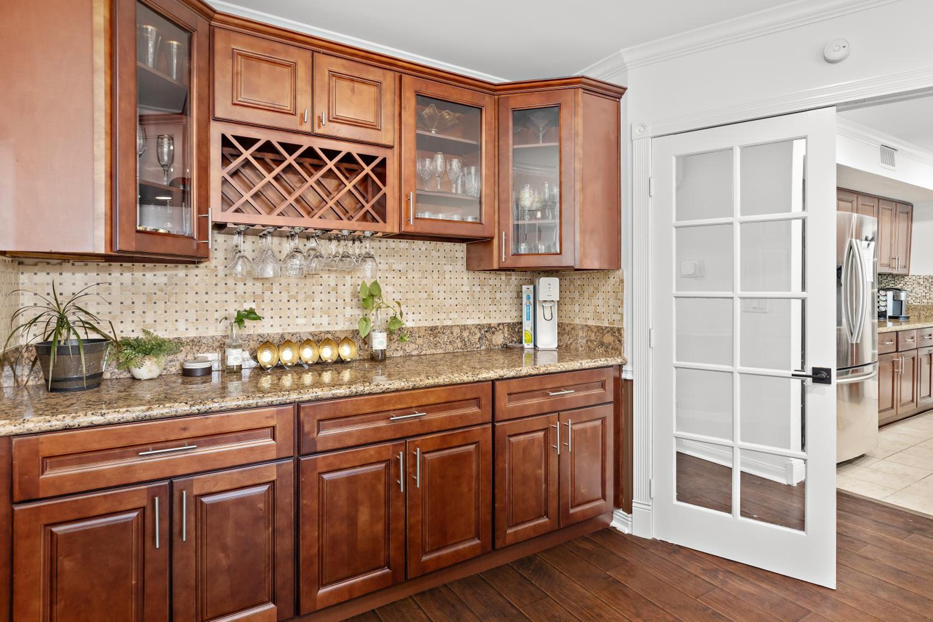 Villa Oasis: Unrivaled Views & Endless Space