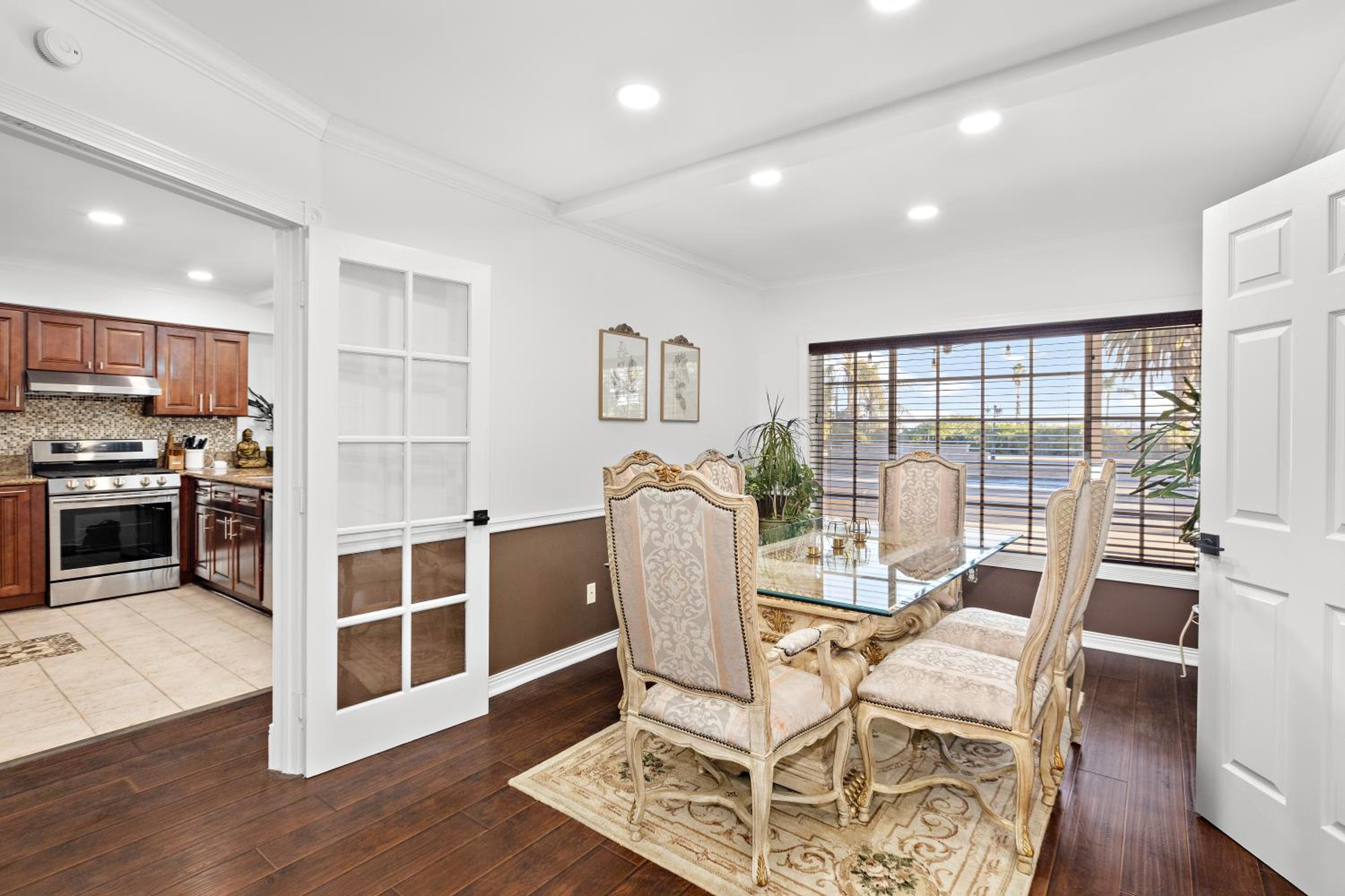 Villa Oasis: Unrivaled Views & Endless Space