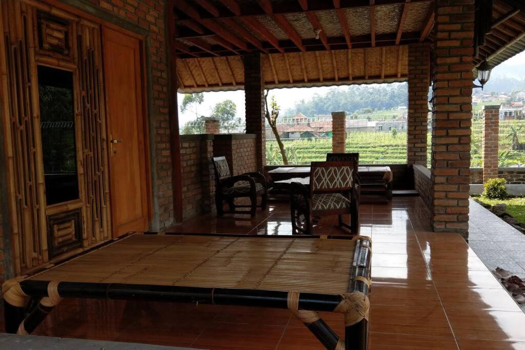 Villa Tinamboo brings happiness at Ciwidey view 3