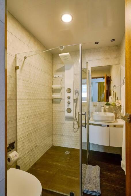 Increible apartamento con piscina